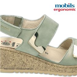 Mobils Nawel Kaki nu-pied